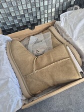 Brand new genuine UGG Classic