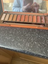 Urban Decay Eyeshadow Palette-  Naked Heat  Warm Browns Copper - Eye Shadows