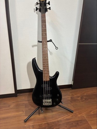 Ibanez electric bass - bass, black