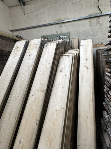 Used reclaimed scaffold - used,
