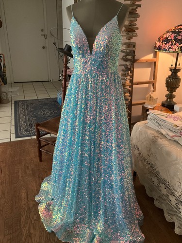 Terani couture gown size new - terani,