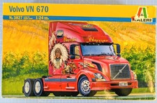 Italeri 1/24 - VOLVO VN 670