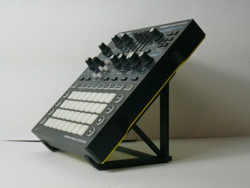 Novation circuit tracks rhythm - novation,