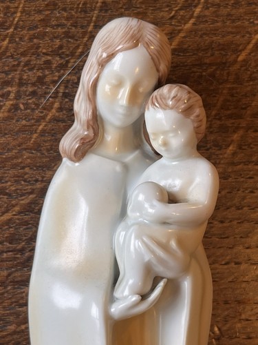 Porcelain virgin mary - 9”,
