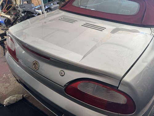 135 boot lid - mg,
