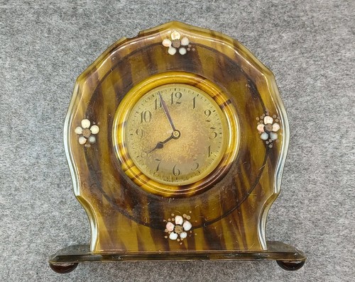 Art deco alarm - art, clock
