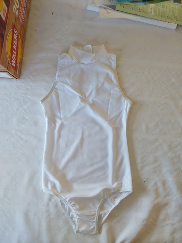 Bnwt starlit randy white satin - starlit,