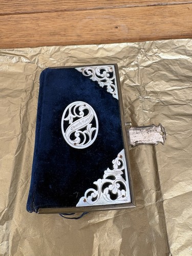 Rare 1952 velvet - 1952, bound