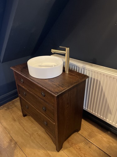 Freestanding antique solid oak - solid,