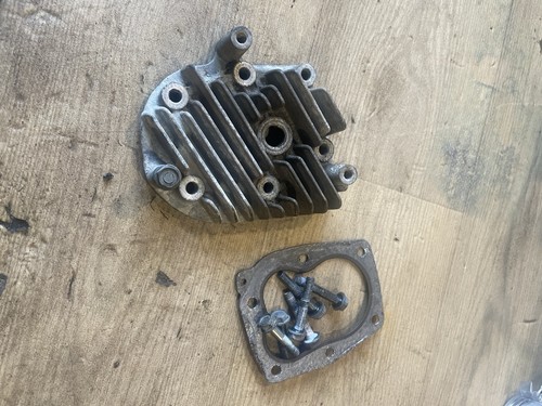 Cylinder head section from - cylinder,