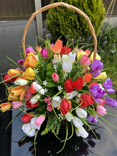 Colourful gift basket - gift,