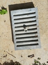 Reclaimed Metal 9"x 6" Hit And Miss Air Vent