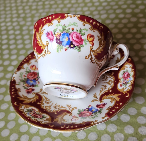 Royal standard bone china - bone, tea