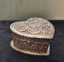 Antique Sterling Silver Snuff Box, With A Charles 11 Silver Maundy Coin 1684.