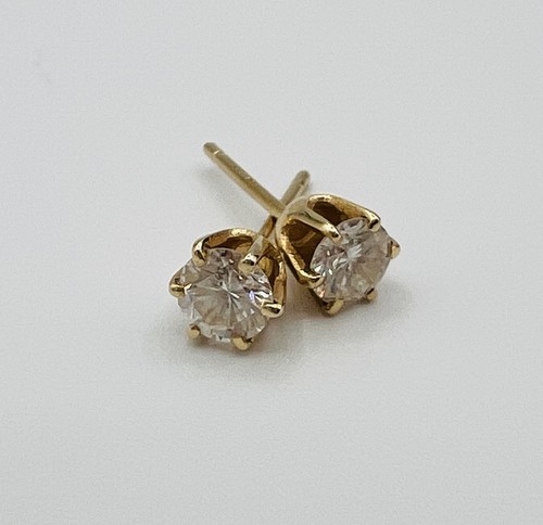 Genuine 14k gold ctw - 0.50,