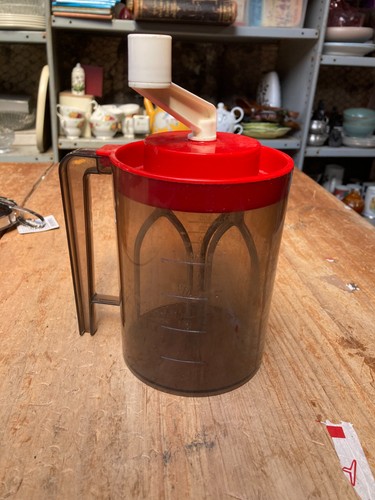 Plasimate hand whisk jug brown - hand,