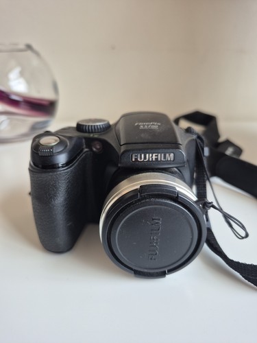 Fujifilm finepix series - s,