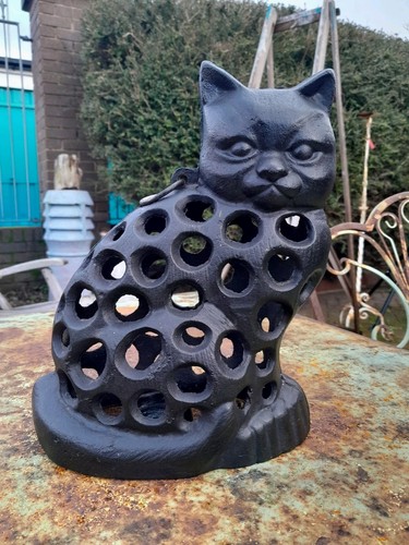 Cast iron cat shape candle - shape,