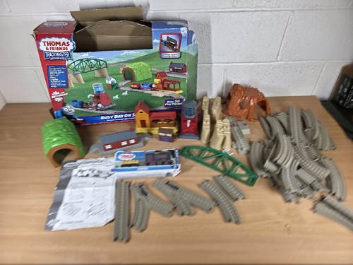 Thomas friends trackmaster - thomas,