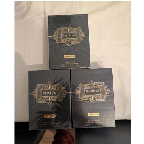 Fragrance couture king - of, oud