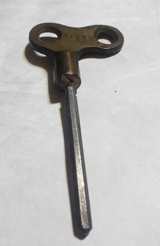 Antique clock winding key - winding, –