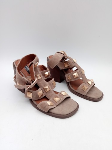 Women shoes size 5 brown - shoes,