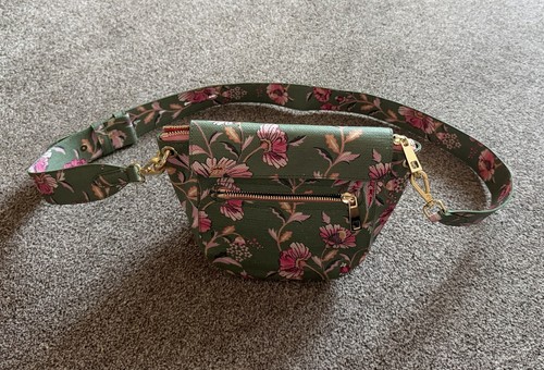 Women small crossbody - small,