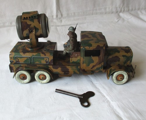 Rare tin toy tippco headlight - rare,