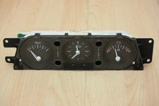 CLOCK / VOLTMETER / OIL GAUGE