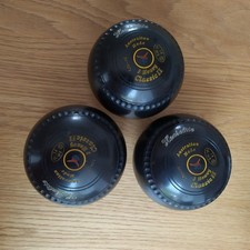 Henselite Series-C  Classic II (x 3) Black Lawn Bowls Size 3 Heavy.