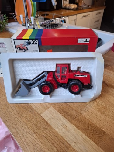 Britains farm toys - farm, superdig