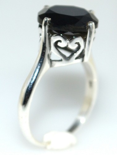 Black spinel solitaire ring - black,