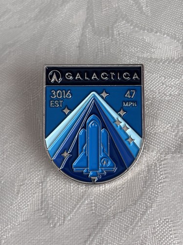 Alton towers pin badge - towers,