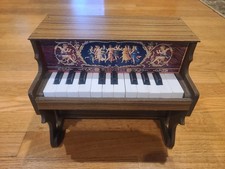 Schoenhut 20 Key Toy Piano