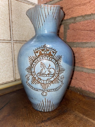 Mystery vase irving - b,