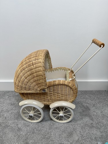 Gorgeous vintage style - gorgeous,