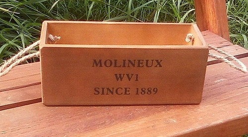 Molineux wv1 rustic - wv1., wooden