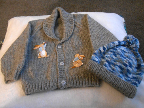 Hand knitted grey - hand, grey.blue