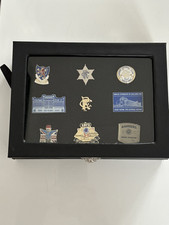 GLASGOW RANGERS 9 PIECE BADGE SET ENAMEL CREST PINS FOOTBALL PRESENTATION BOX