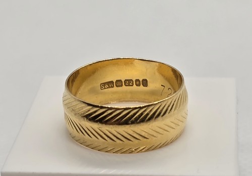 Solid 22ct yellow - 22ct, gold
