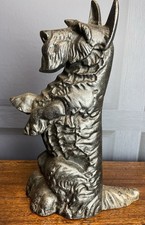 Vintage large heavy black - large, cast