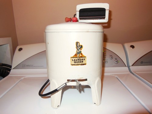 Vintage laundry queen turner - queen,