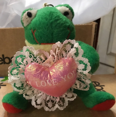 Plush frog love - love, keychain