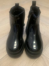Junior Girls Black Patent Boots Size Uk 26 (8.5)