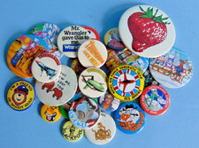 Collection of twenty five vintage retro tin / plastic pin badges x3 THUNDERBIRDS