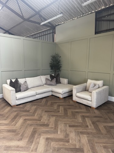 Cream sofa workshop - -,