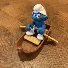 1981 Peyo Schleich® 40219 Row Boat Smurf 