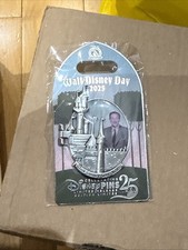 2025 Walt Disney Day Hinged
