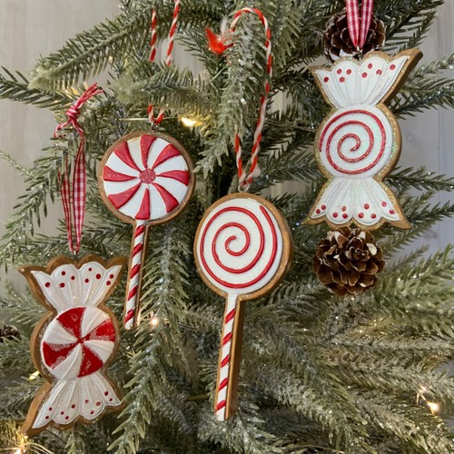 Iced gingerbread biscuit sweet - gingerbread,