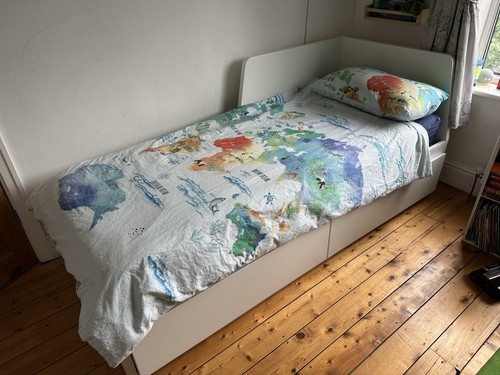Ikea flekke day bed - ikea,